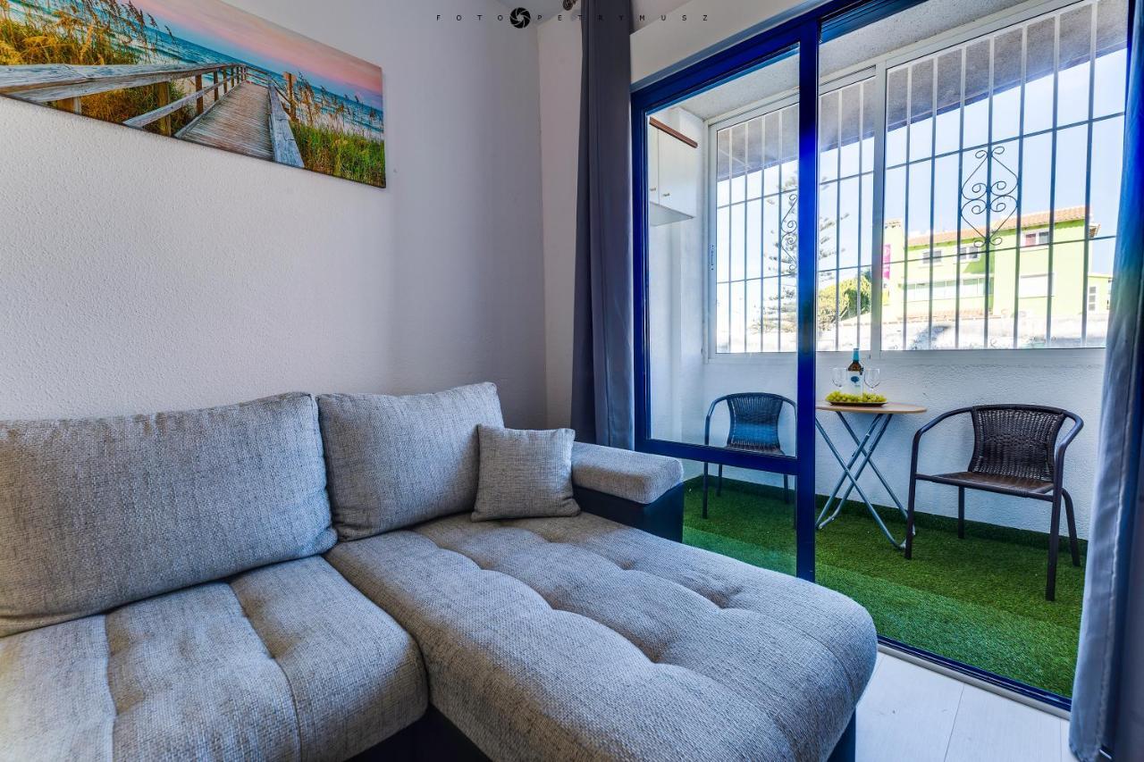Blue Sea Apartment Torrevieja Exterior photo